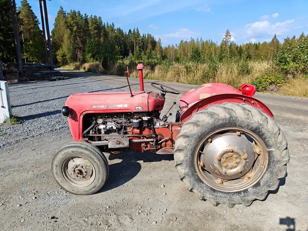 Massey Ferguson 35 traktori / Alkuperäiskuntoinen, katso video!