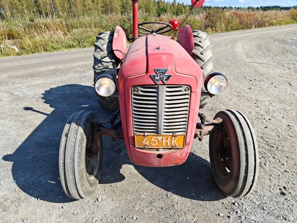 Massey Ferguson 35 traktori / Alkuperäiskuntoinen, katso video!