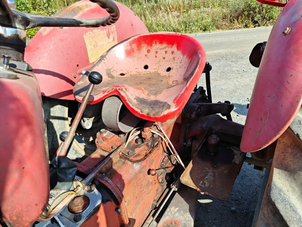 Massey Ferguson 35 traktori / Alkuperäiskuntoinen, katso video!