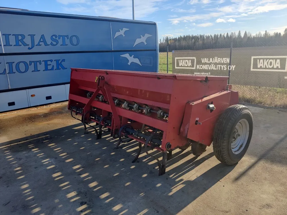 Simulta Junkkari 250cm kylvölannoitin / Kiekkovantailla ja HS laitteella
