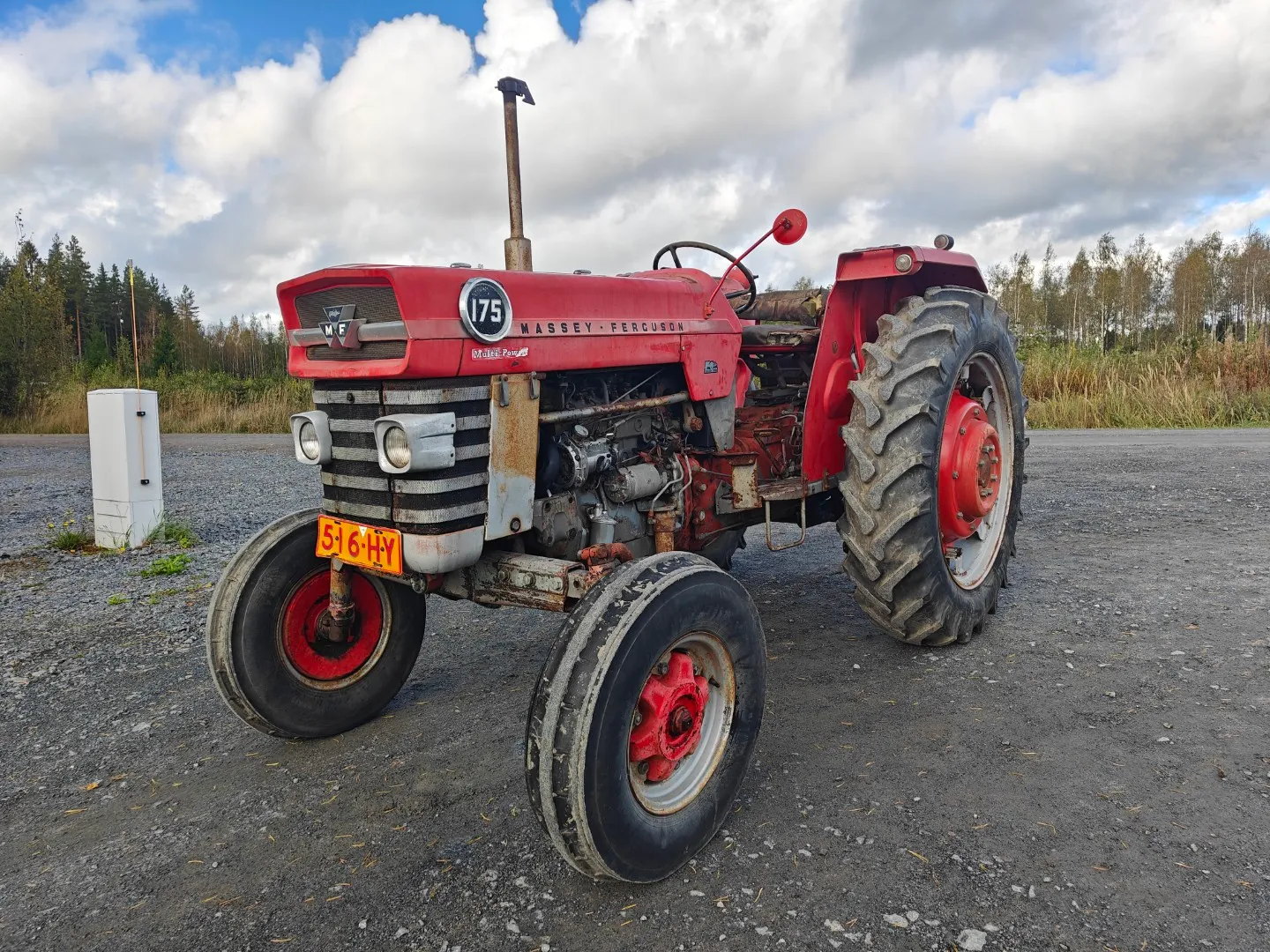 Massey Ferguson 175 Multi Power / Avomalli, katso video!