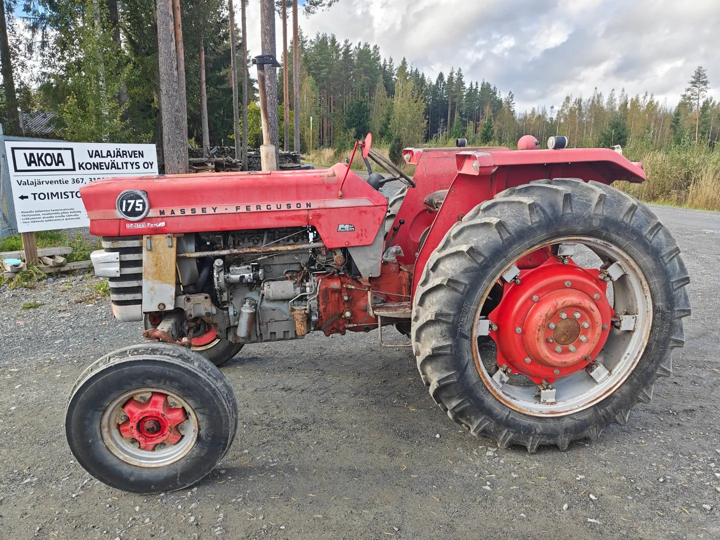 Massey Ferguson 175 Multi Power / Avomalli, katso video!