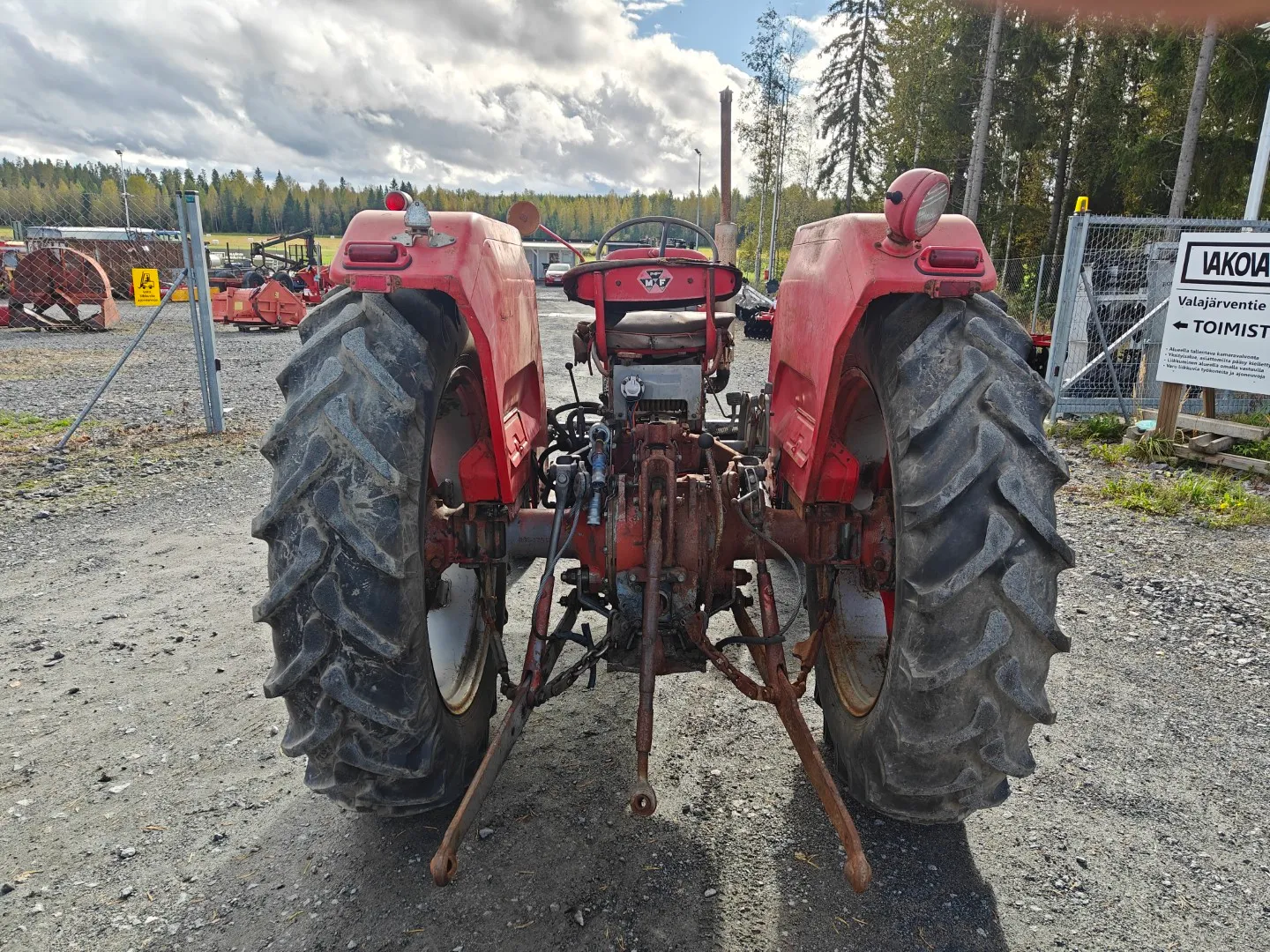 Massey Ferguson 175 Multi Power / Avomalli, katso video!