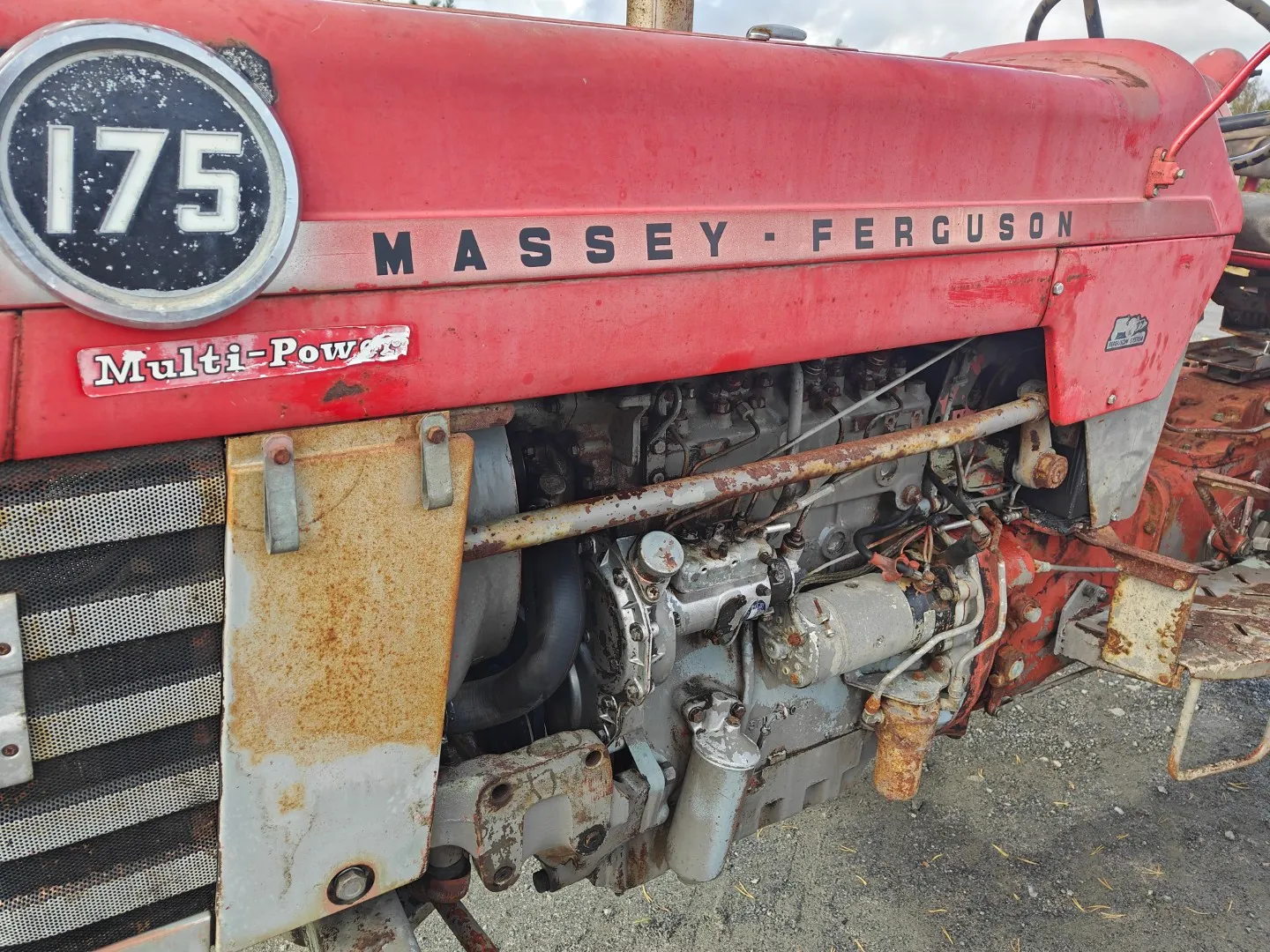 Massey Ferguson 175 Multi Power / Avomalli, katso video!