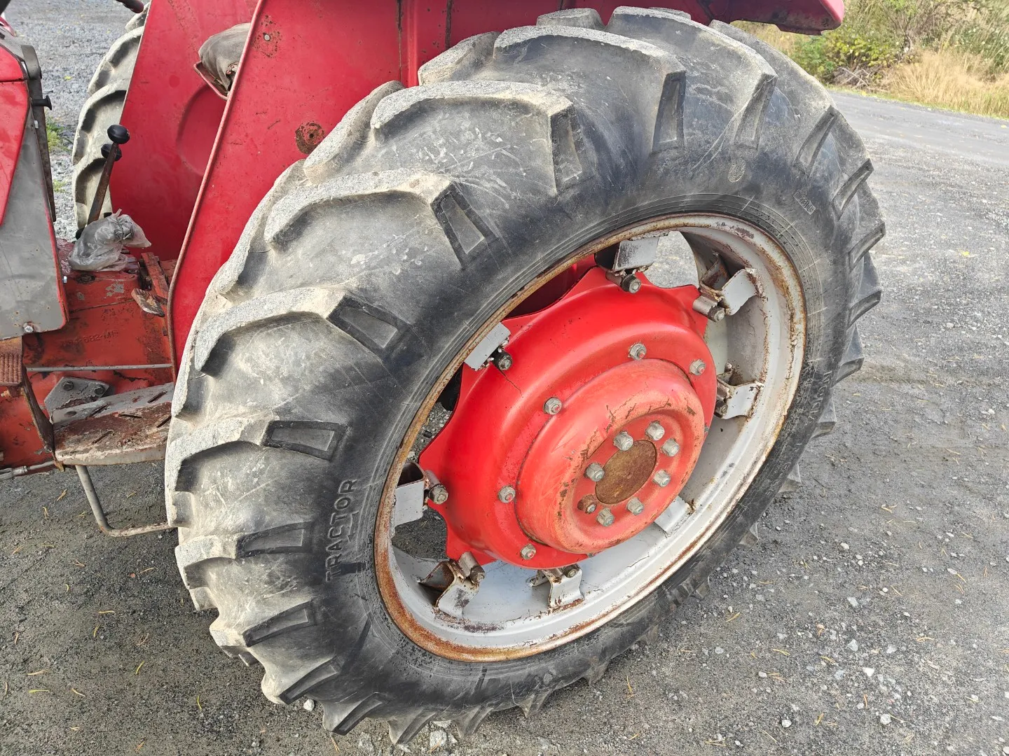 Massey Ferguson 175 Multi Power / Avomalli, katso video!