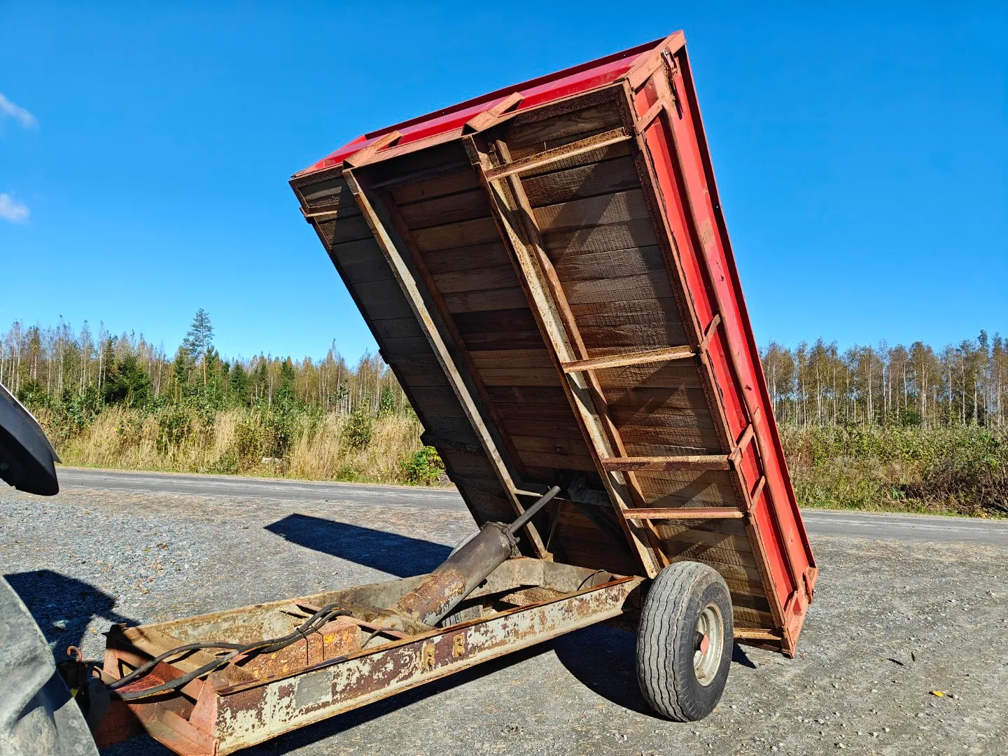 Kippikärry 1-akselinen / Peltilaidat ja -pohja - korjattavaksi