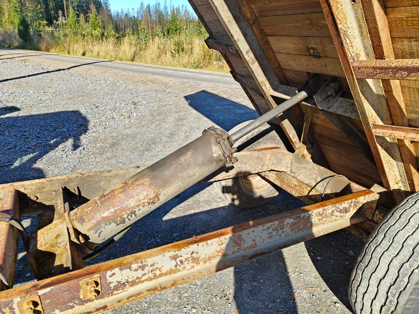 Kippikärry 1-akselinen / Peltilaidat ja -pohja - korjattavaksi