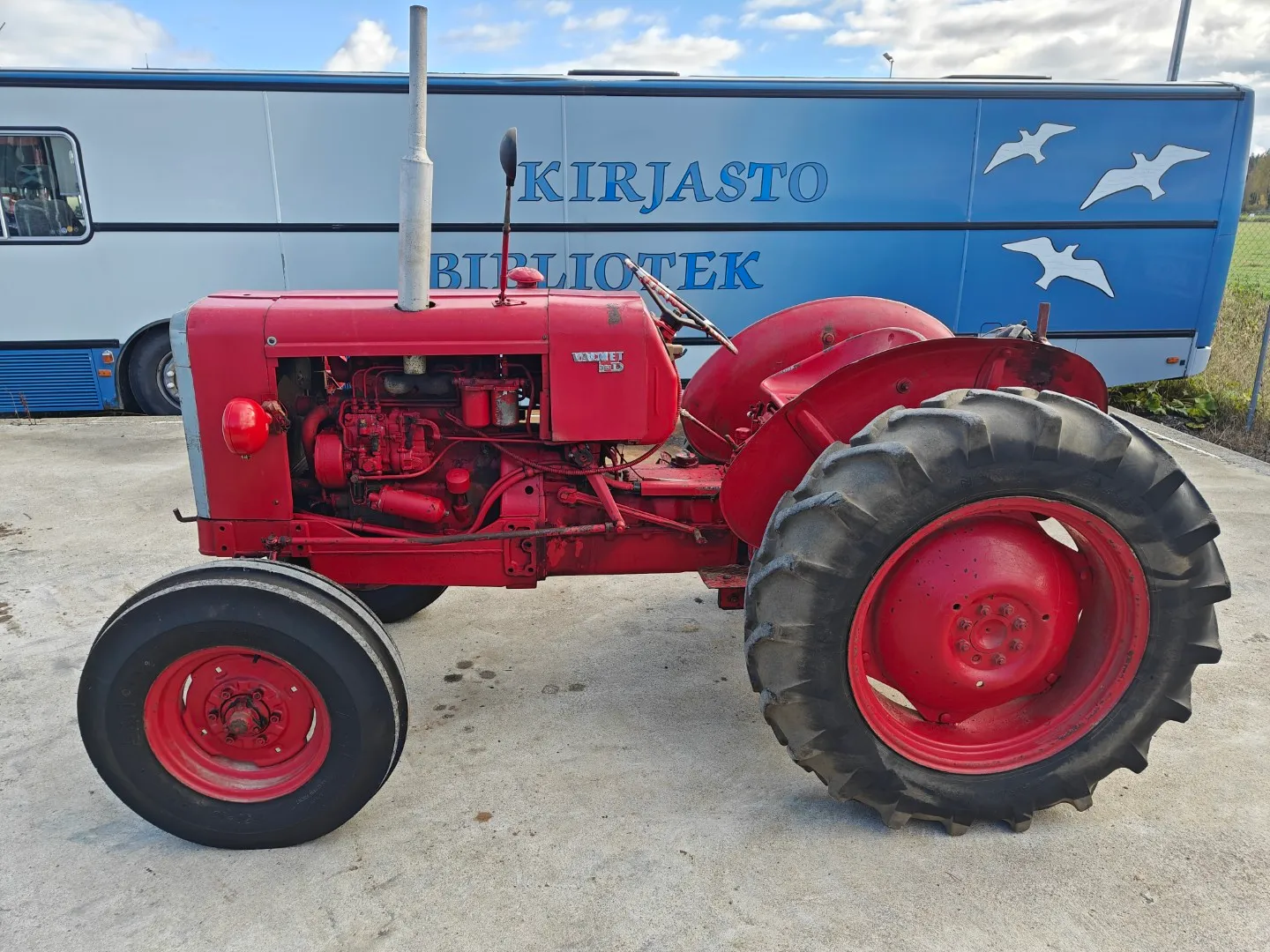 Valmet 361D traktori / Katso video! Myydään asiakkaan lukuun!