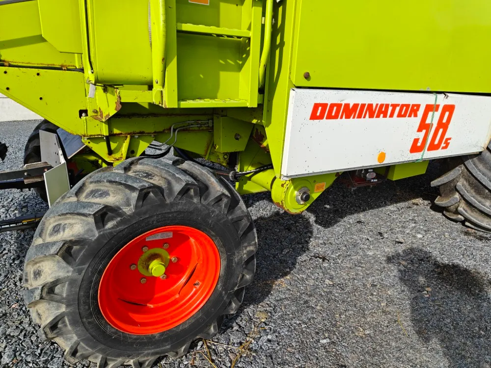 Claas Dominator 58S, 6-sylinterinen / hydraulinen torvi, ruumenlevitin, katso video