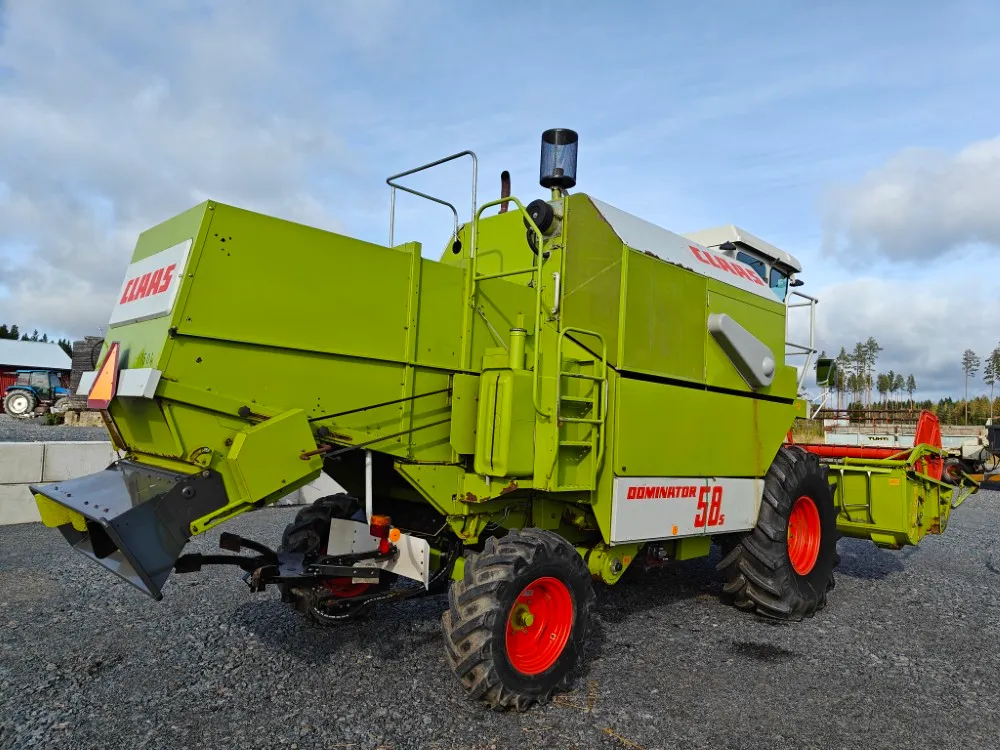 Claas Dominator 58S, 6-sylinterinen / hydraulinen torvi, ruumenlevitin, katso video