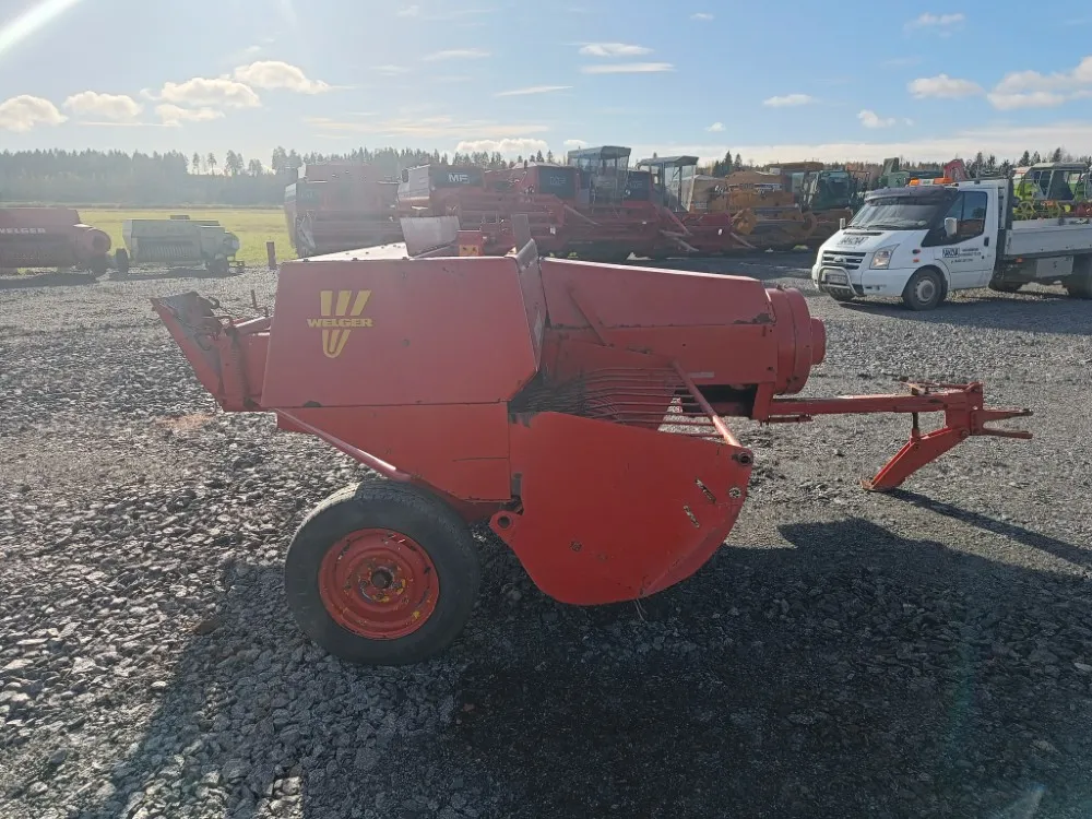 Welger AP42 kovapaalain /
