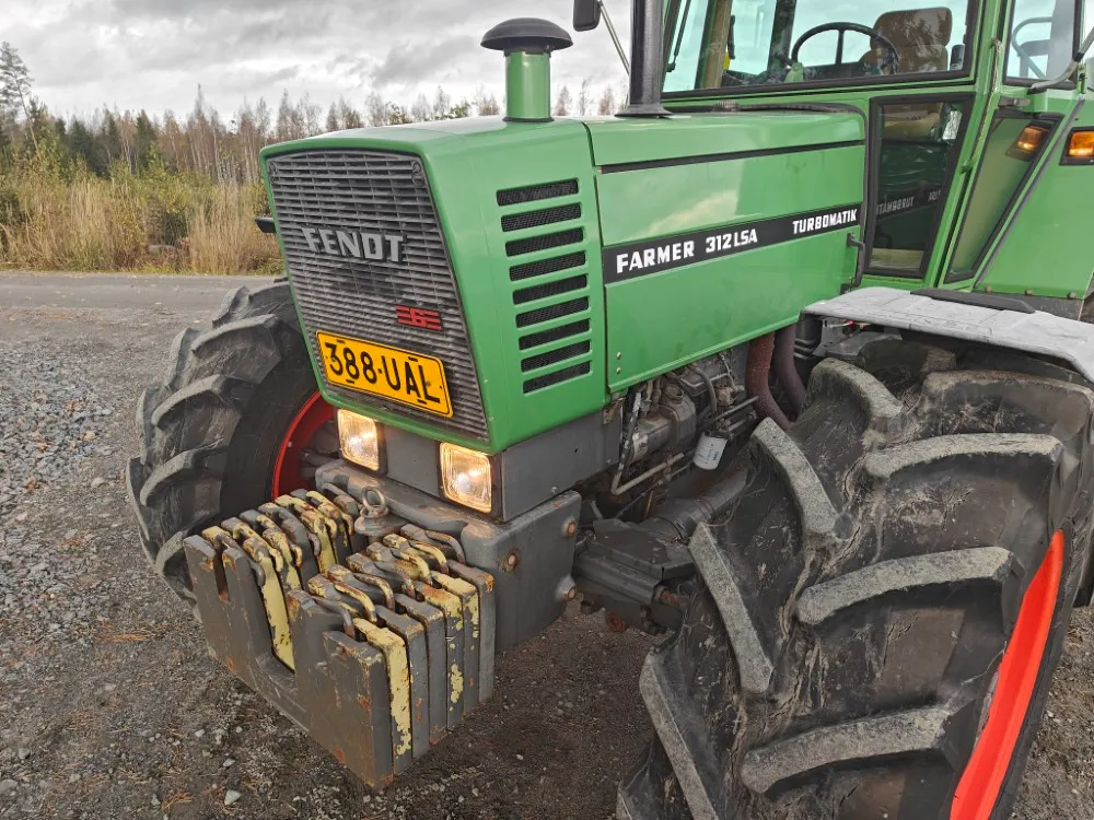 Fendt Farmer 312LSA Turbomatik / Traktori - Ajettu 4100h! - Video!