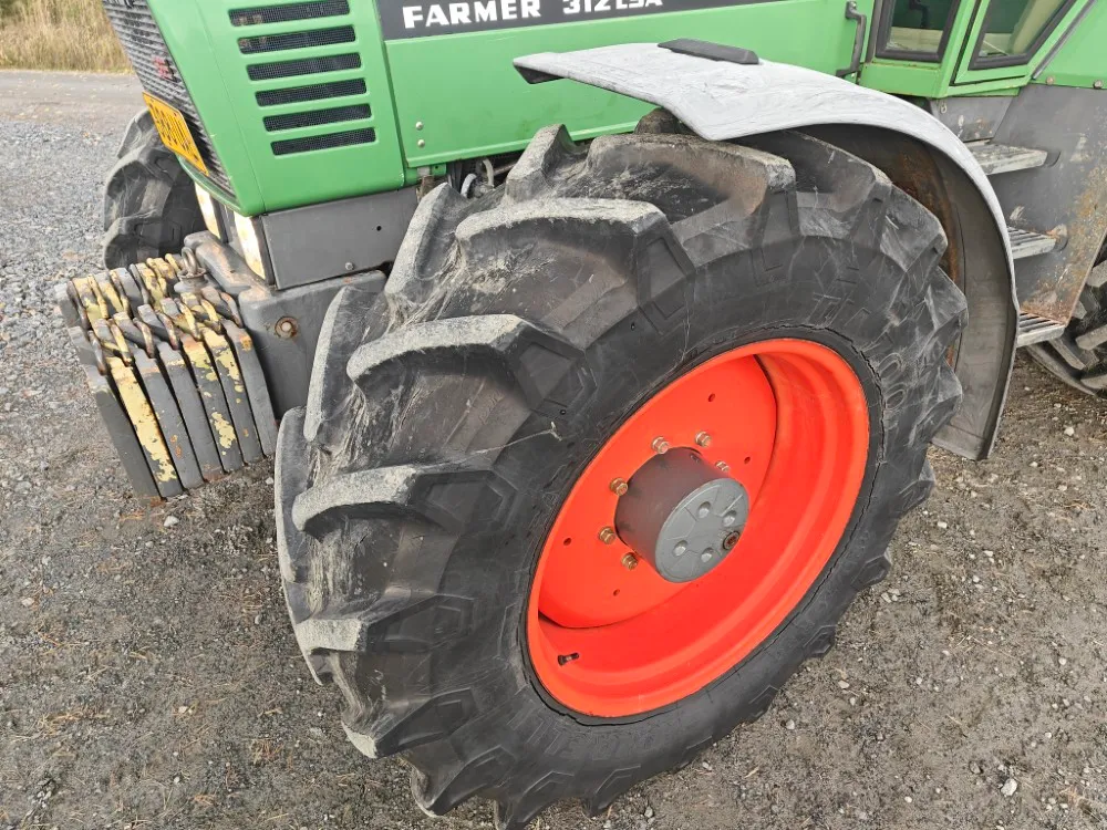 Fendt Farmer 312LSA Turbomatik / Traktori - Ajettu 4100h! - Video!