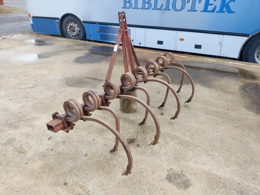 Kultivaattori Muko 8-piikkinen / Työleveys 200cm, pienempään traktoriin