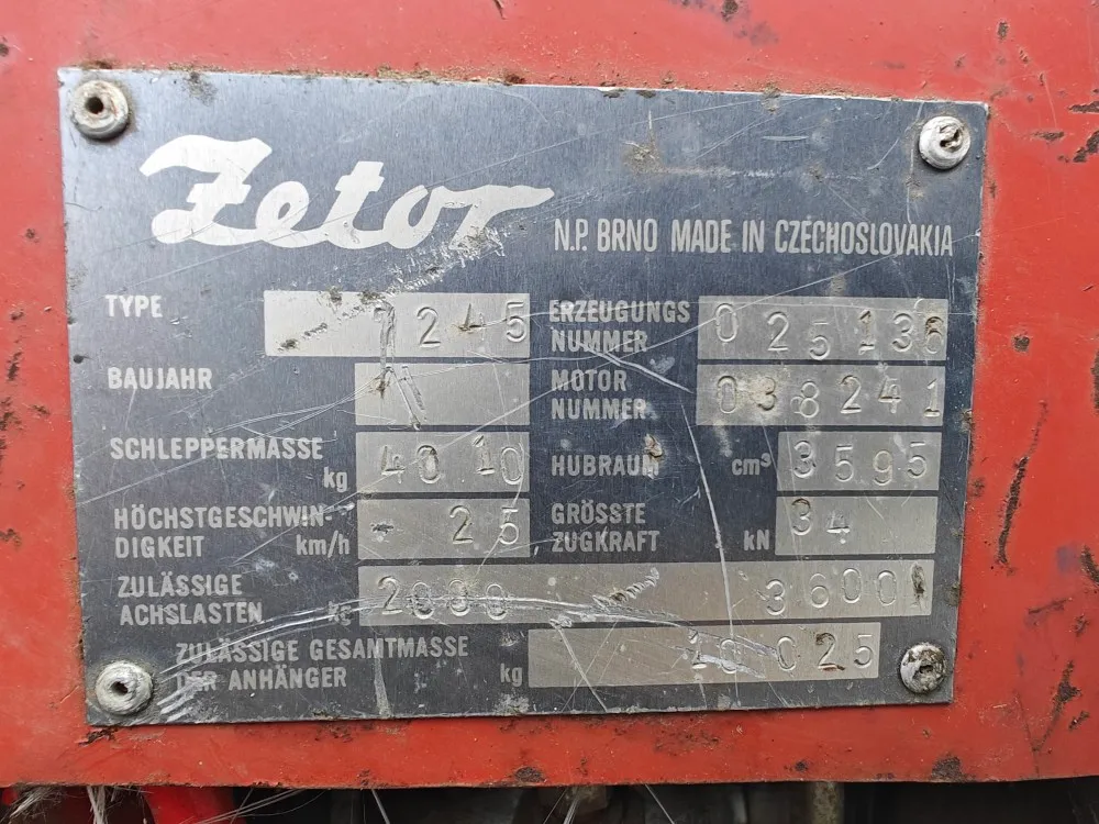 Zetor 7245 - neliveto traktori / Katso video!