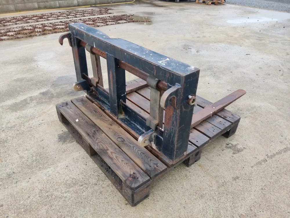 Trukkipiikit 100cm - EURO-kiinnike / Pienempään traktoriin
