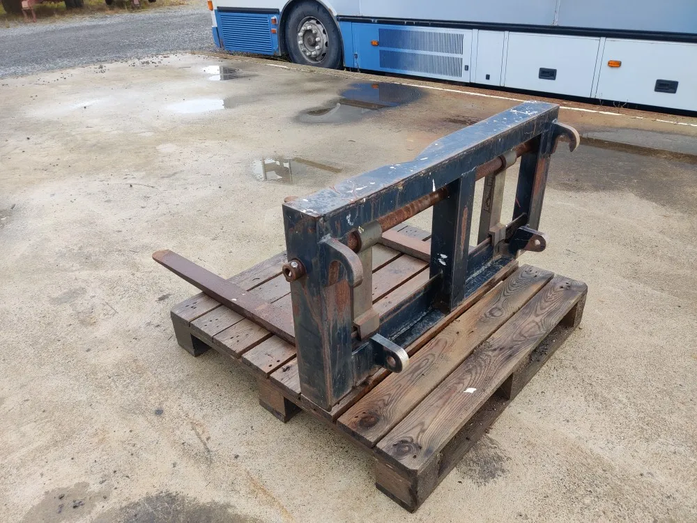 Trukkipiikit 100cm - EURO-kiinnike / Pienempään traktoriin