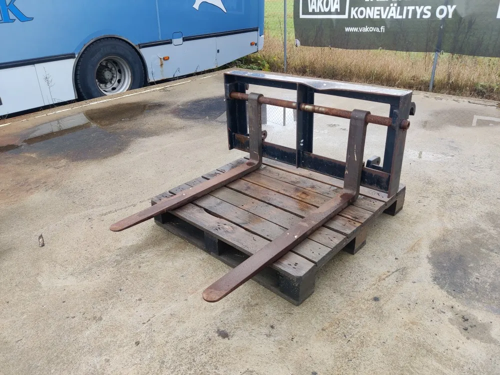 Trukkipiikit 100cm - EURO-kiinnike / Pienempään traktoriin