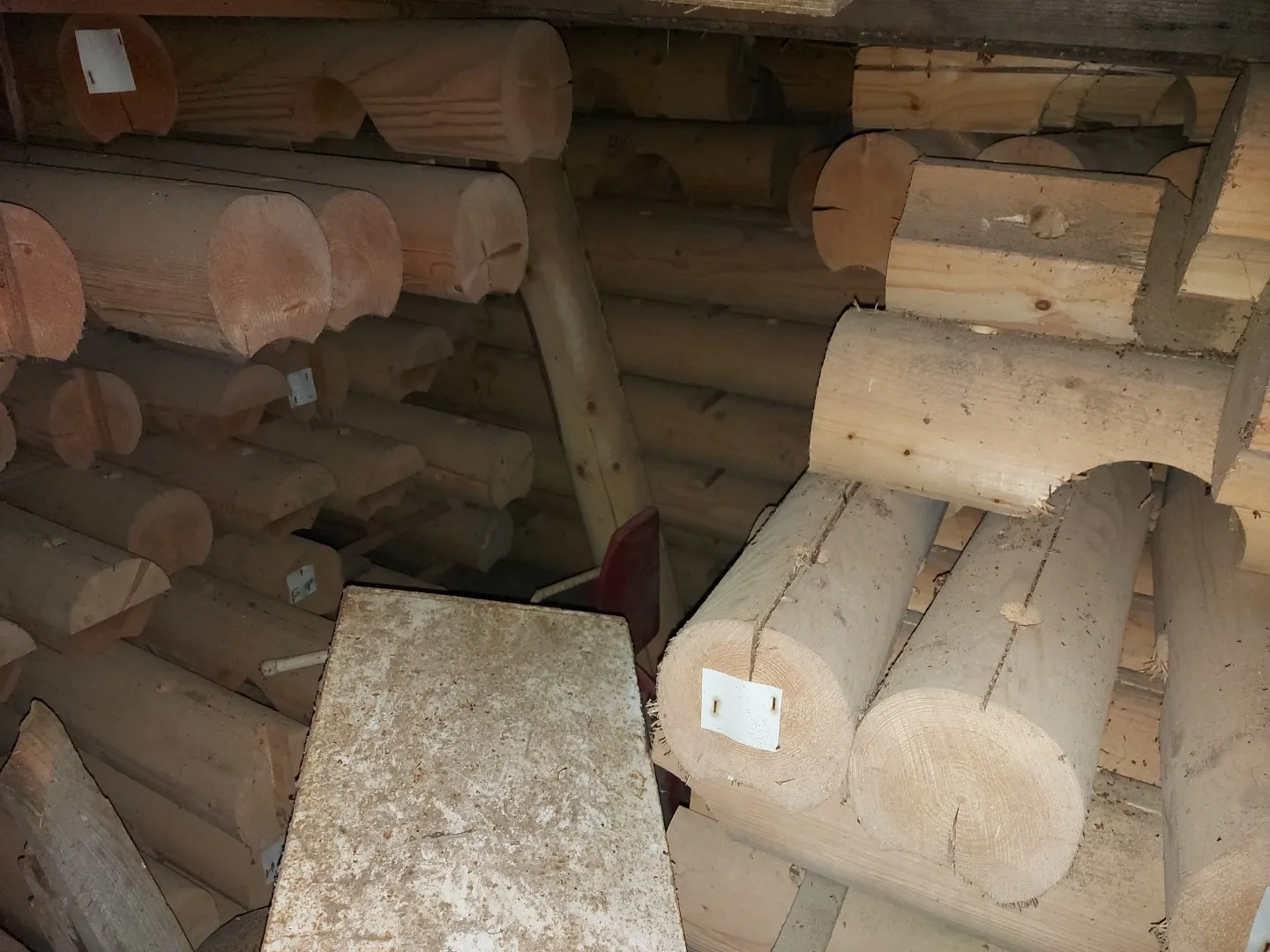 Hirsikehikko - saunamökki / Tupa, pesuhuone ja saunatila