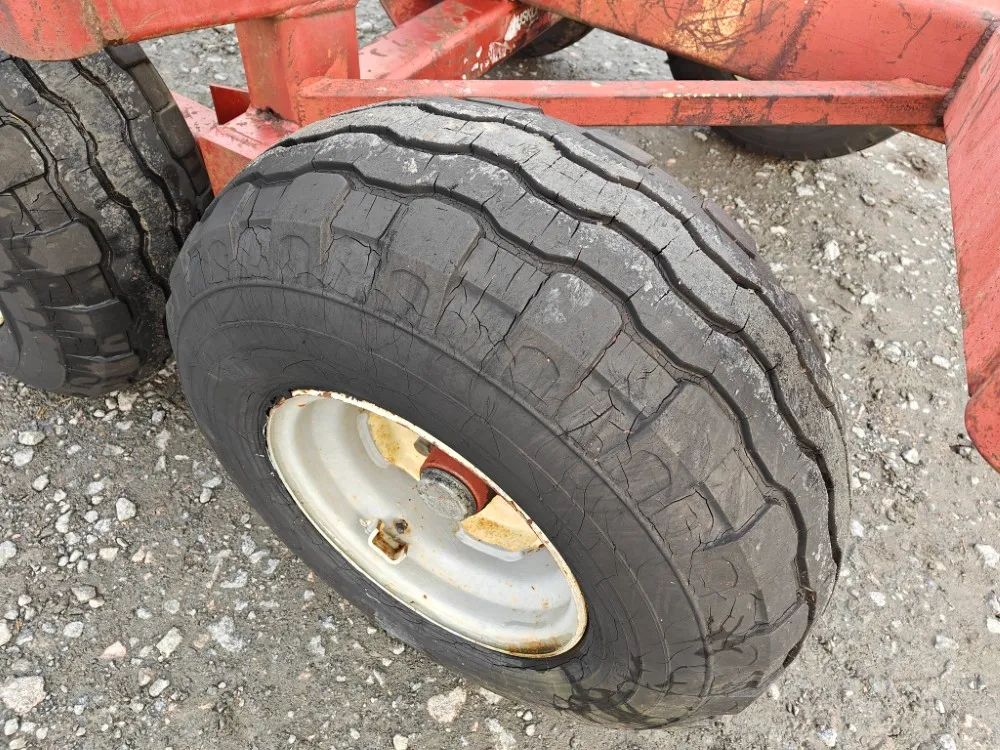 Rysky 8tn metsäkärry telillä / Jämerä kärry nivelaisalla