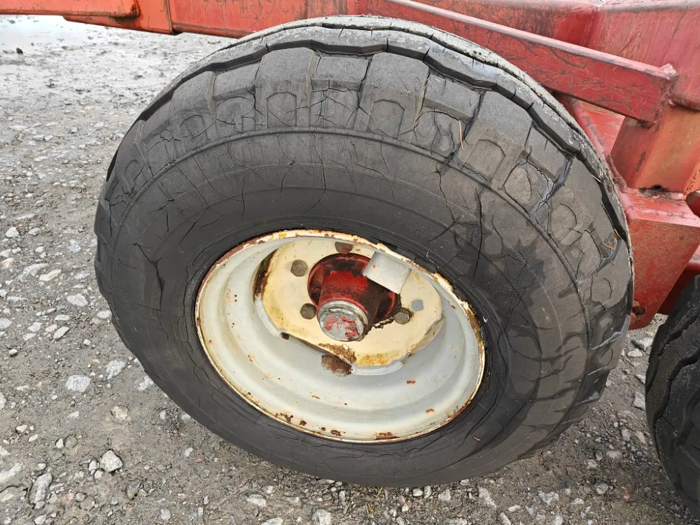 Rysky 8tn metsäkärry telillä / Jämerä kärry nivelaisalla