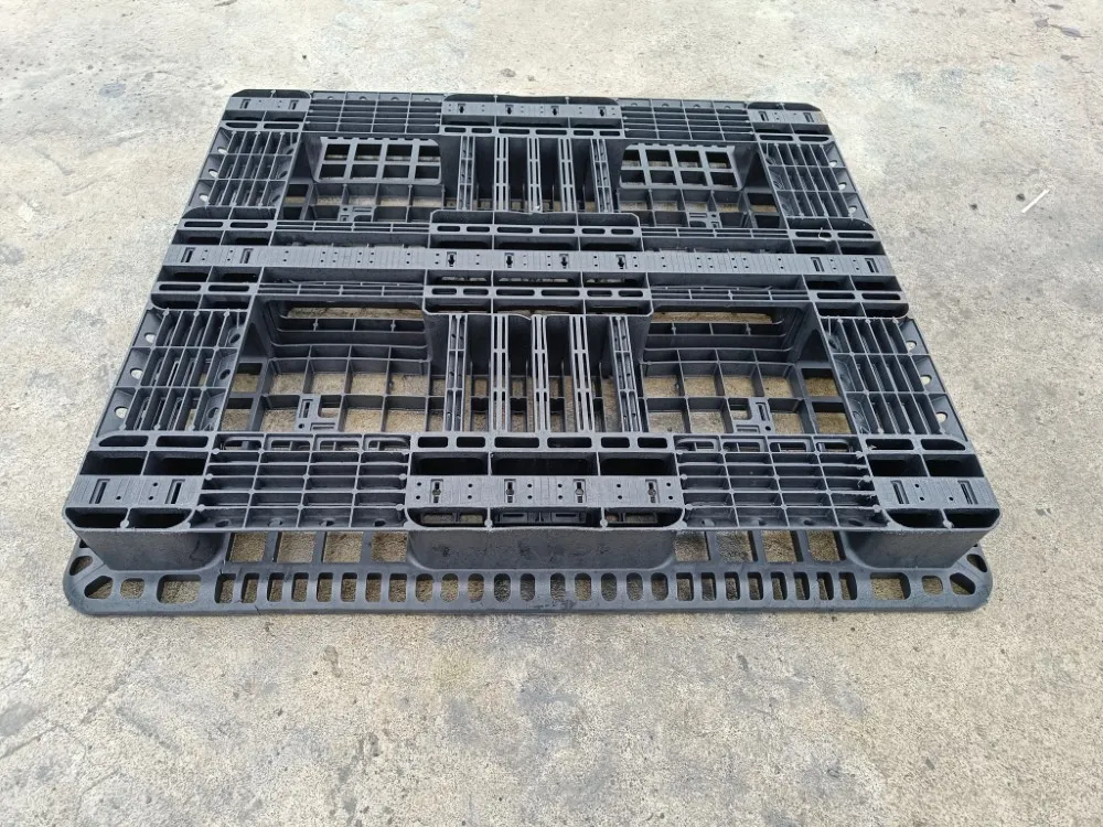 Kuormalava - muovinen FIN-koko / 1kpl  1295 mm x 1050 mm