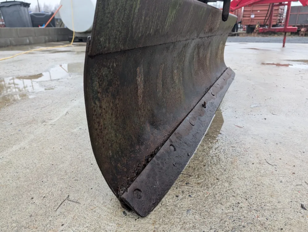 Perälevy 184cm ympäripyörivä / Pierempään traktoriin