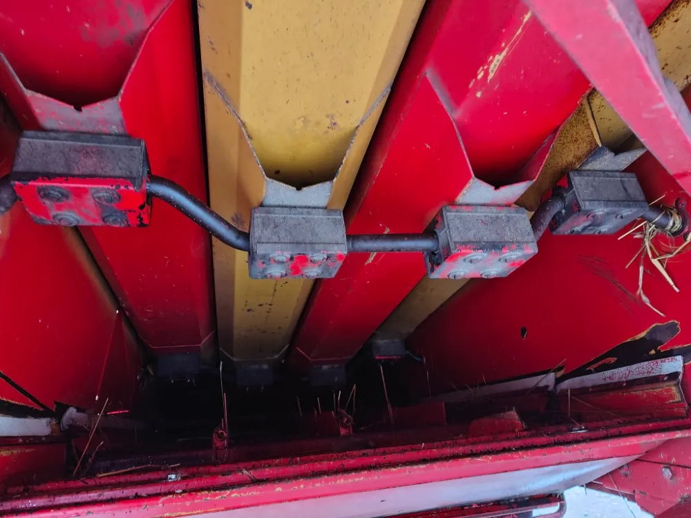 Massey Ferguson 430 leikkuupuimuri / Hytillinen - Katso video!