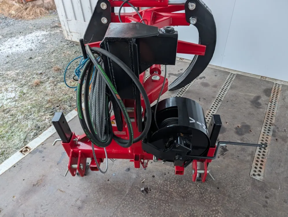 Kipa juontokoura vinssipaketilla / Hydraulikääntö - Katso video!