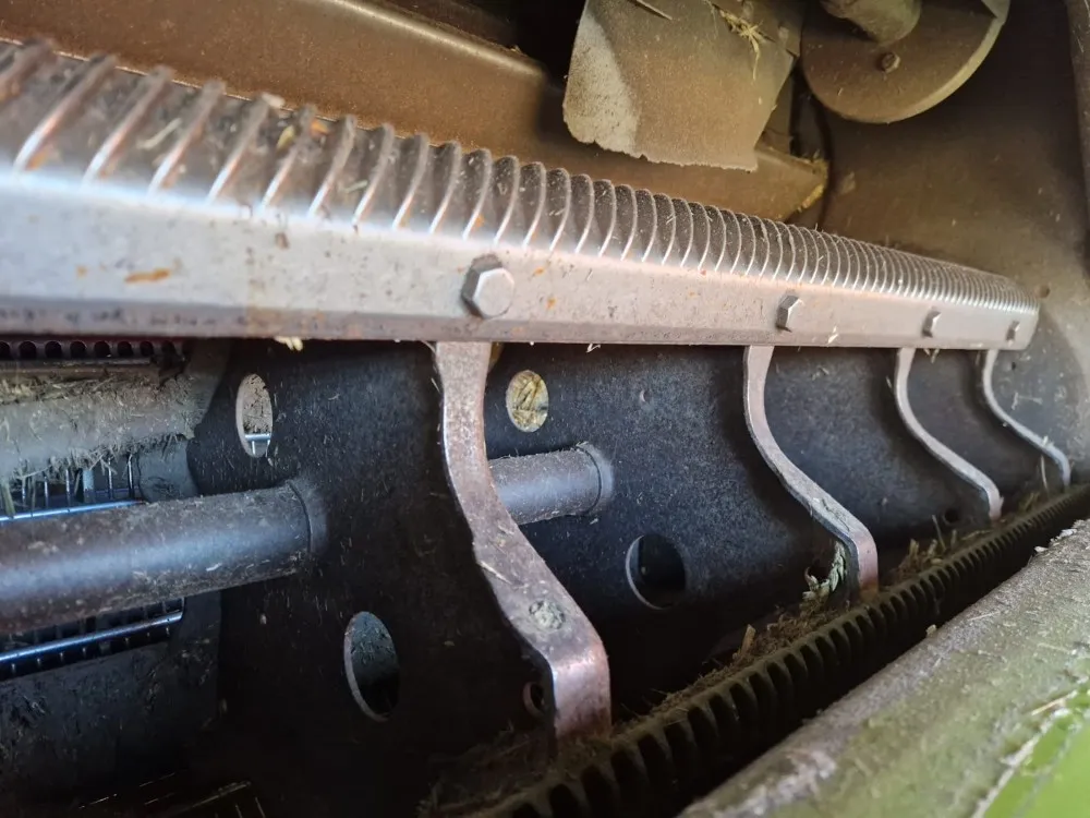 Claas Dominator 130 leikkuupuimuri / Työleveys 420cm - 1620h - Siisti kone!