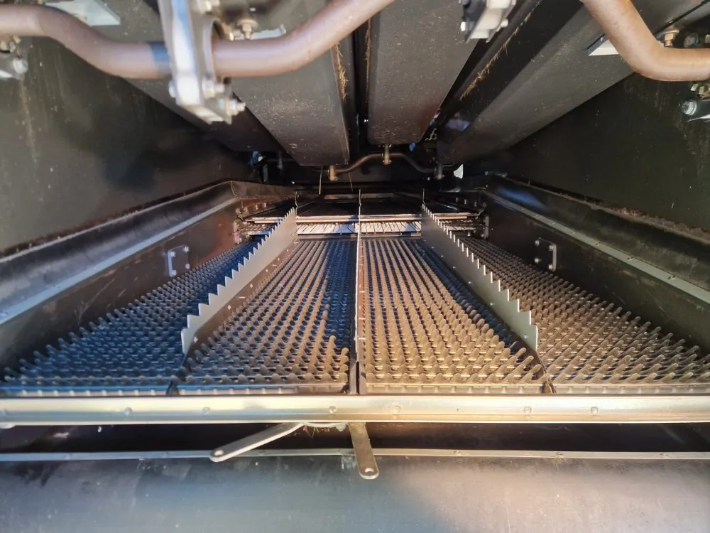 Claas Dominator 130 leikkuupuimuri / Työleveys 420cm - 1620h - Siisti kone!