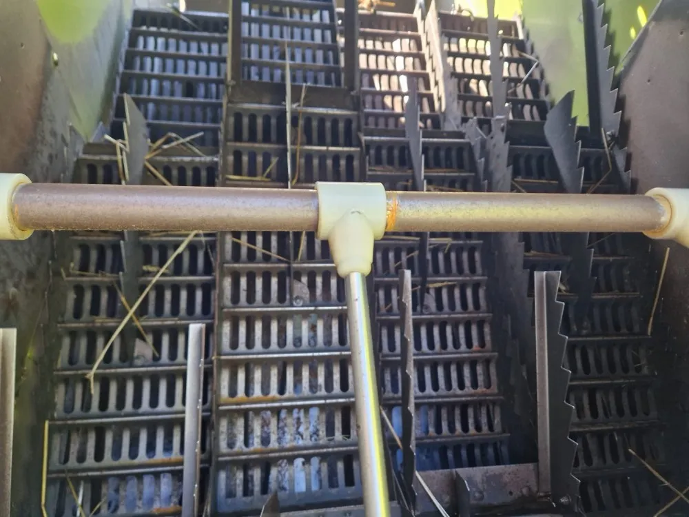 Claas Dominator 130 leikkuupuimuri / Työleveys 420cm - 1620h - Siisti kone!