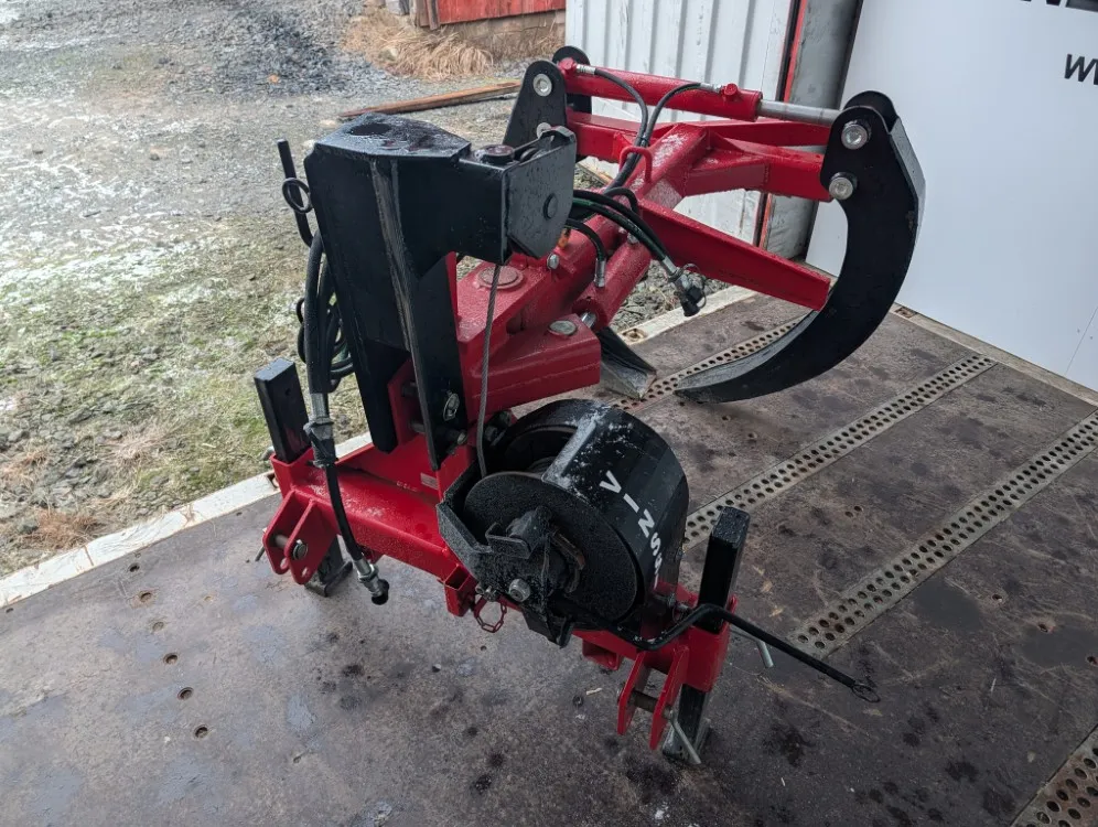 Kipa juontokoura vinssipaketilla / Hydraulikääntö - Koekäytetty - TARJOUS!