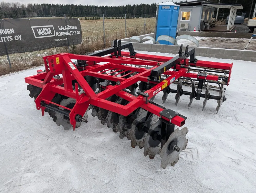 Akpil V4 315cm lautasäes / Putkipakkerilla - 56cm kiekot