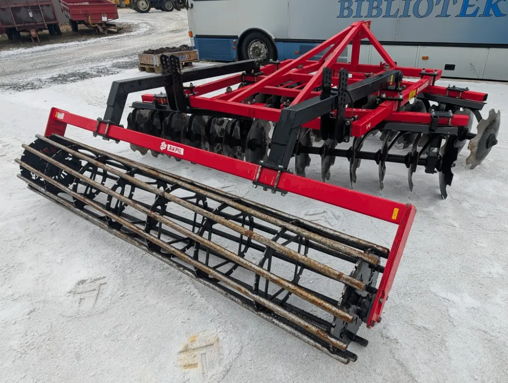 Akpil V4 315cm lautasäes / Putkipakkerilla - 56cm kiekot