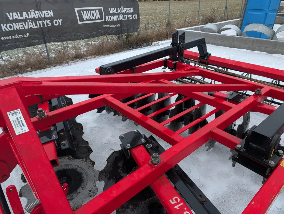 Akpil V4 315cm lautasäes / Putkipakkerilla - 56cm kiekot