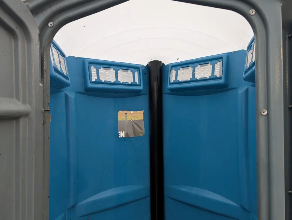 WC-koppi siirreltävä - muovinen / Esim. kyttäyskopiksi - Asiakkaan lukuun