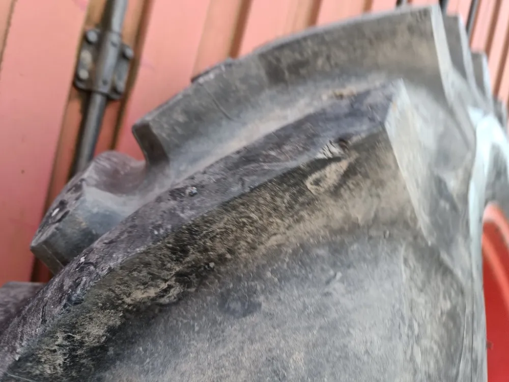 Fendt Farmer renkaat 18.4R38 / Vanteineen - Hyväkuntoiset