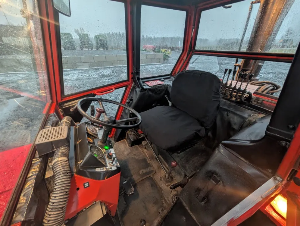 Same Leopard 90 Turbo traktori / Joutsa metsäkuormaajalla - Katso video!