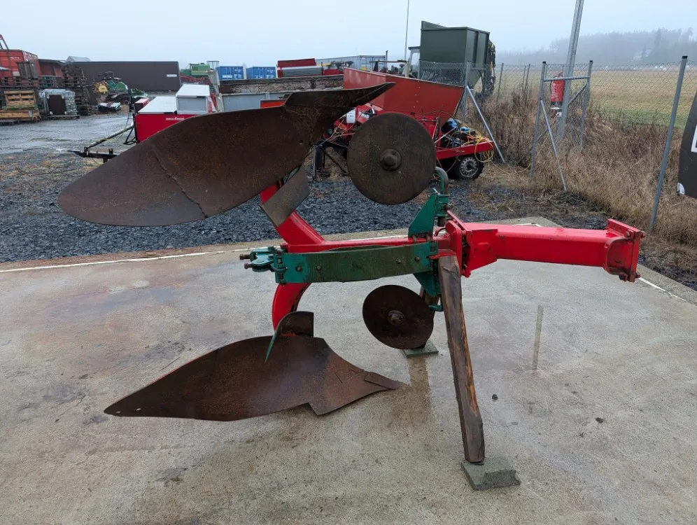 Kverneland lisäsiipi paluuauraan / 14 tuumainen kääntöauraan