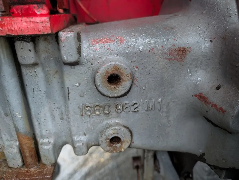 Massey Ferguson 165S / Huiput takarenkaat - Katso video!