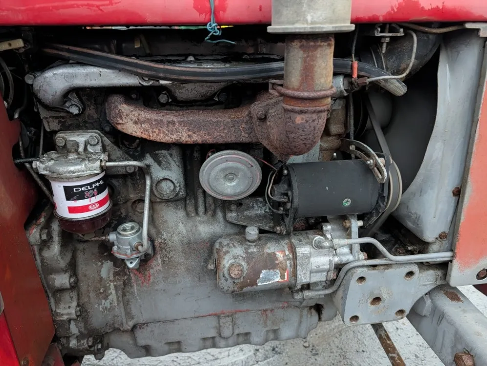 Massey Ferguson 165S / Huiput takarenkaat - Katso video!