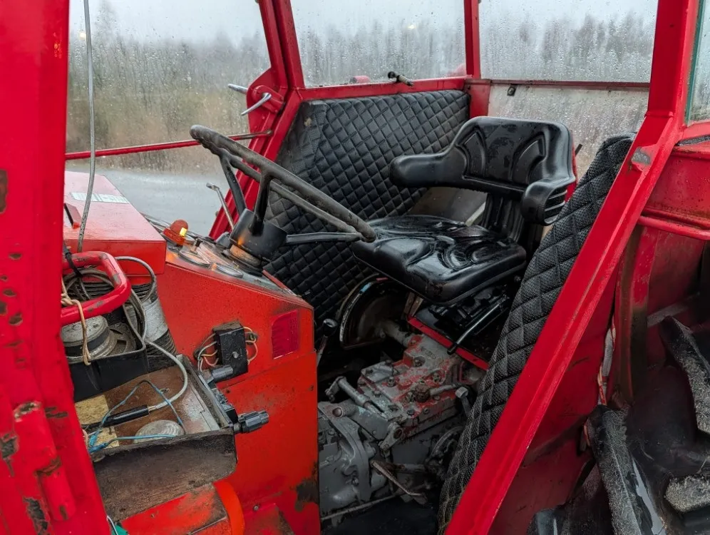 Massey Ferguson 165S / Huiput takarenkaat - Katso video!