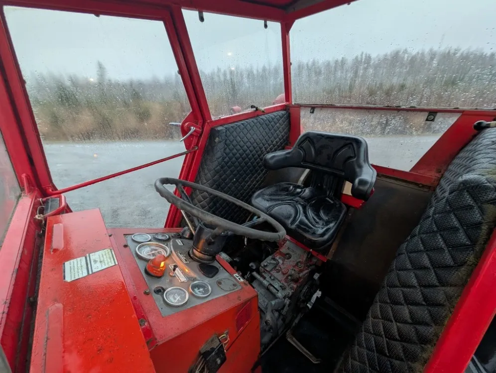 Massey Ferguson 165S / Huiput takarenkaat - Katso video!