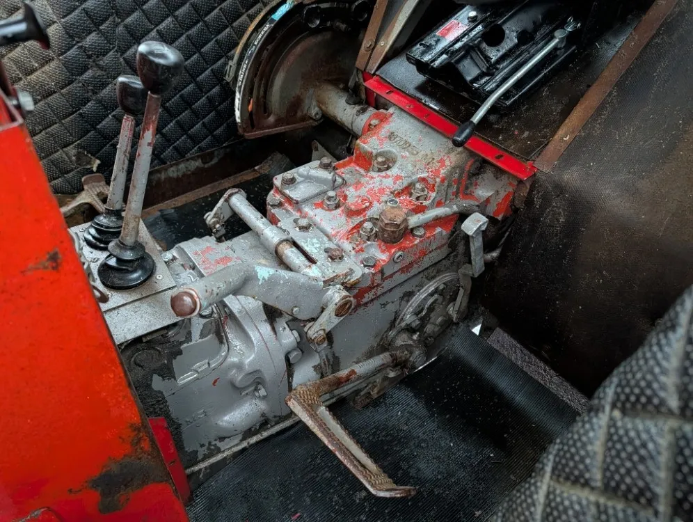 Massey Ferguson 165S / Huiput takarenkaat - Katso video!