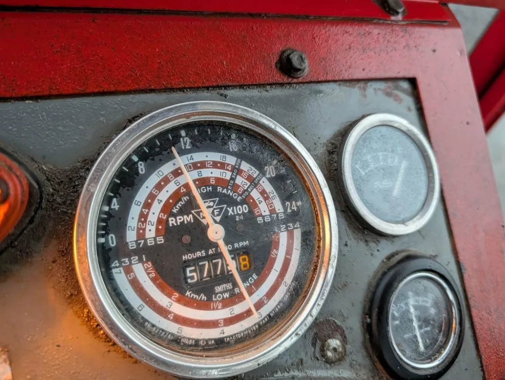 Massey Ferguson 165S / Huiput takarenkaat - Katso video!