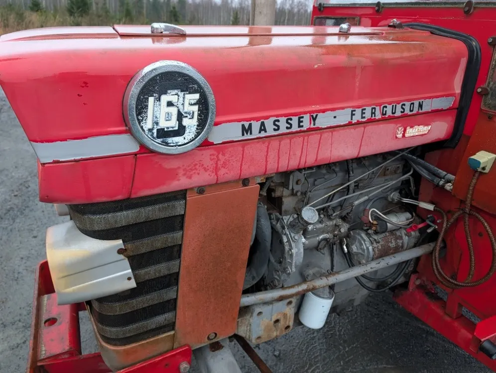 Massey Ferguson 165S / Huiput takarenkaat - Katso video!