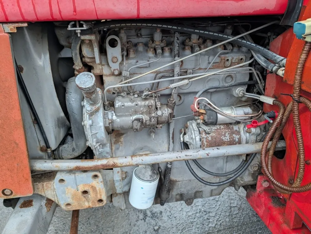 Massey Ferguson 165S / Huiput takarenkaat - Katso video!