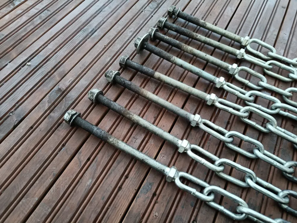 Paripyörien kiinnitysketjut  8kpl / Pituus 700 mm