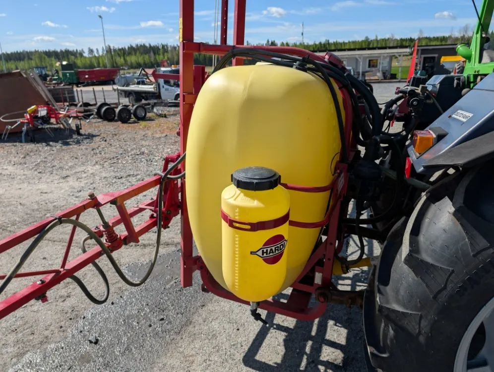 Hardi 1302NK800 kasvinsuojeluruisku / työleveys 12m, säiliö 850L, katsastettu 22.5.